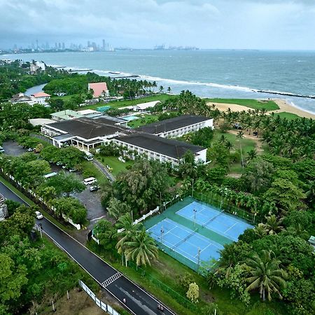 Pegasus Reef - A Beach Resort In Colombo Wattala Exterior photo